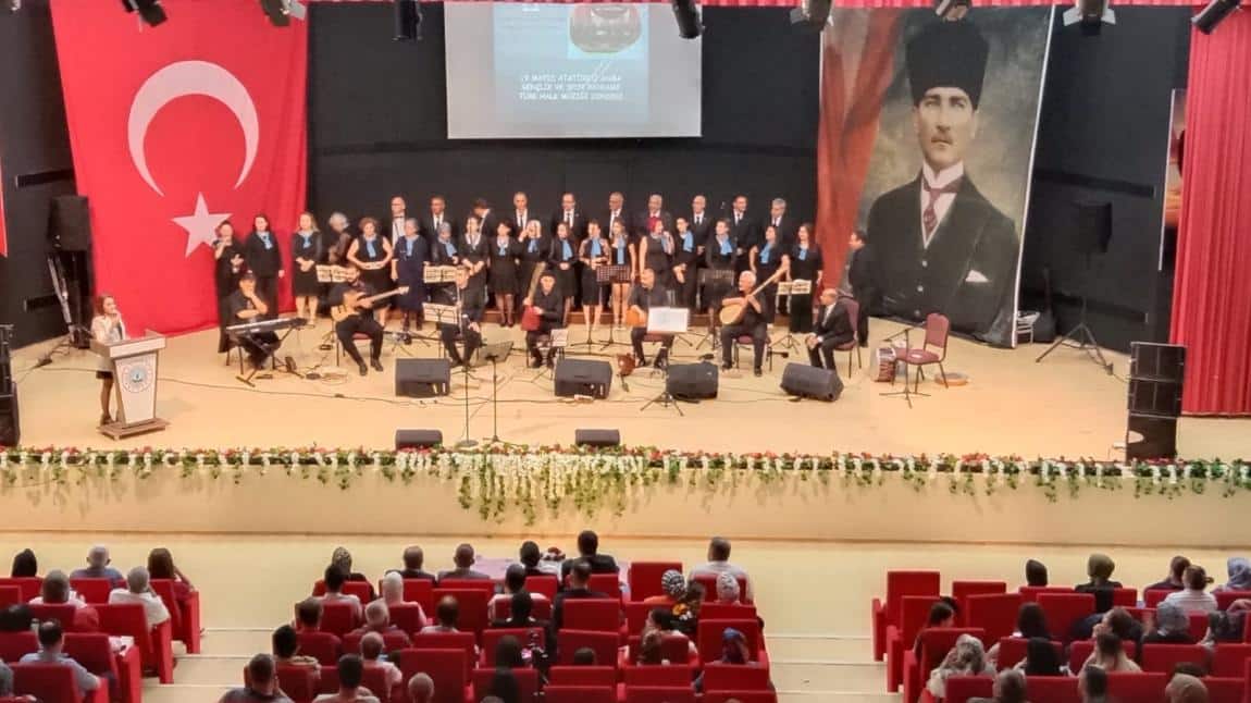 19 Mayıs Atatürk'ü Anma Gençlik ve Spor Bayramı Türk Halk Müziği Konseri